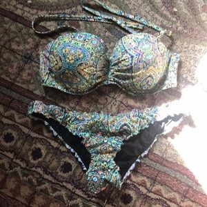 NWOT Victoria’s Secret Bandeau Scrunched Bikini